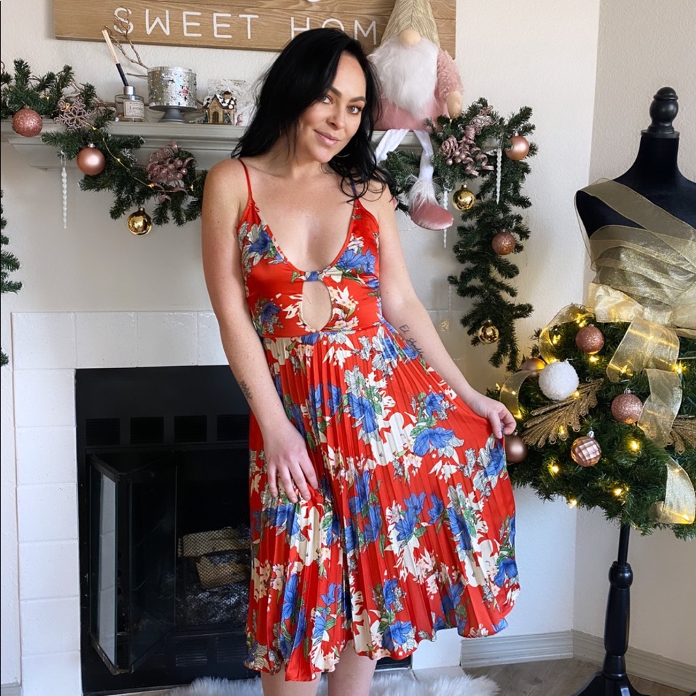 Red floral silk deep-v spaghetti strap dress